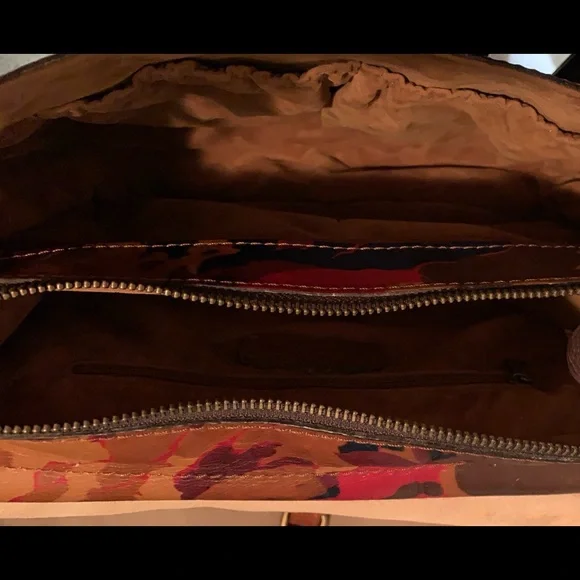 Patricia Nash Camo Italian Leather Crossbody Bag - Picture 7 of 9